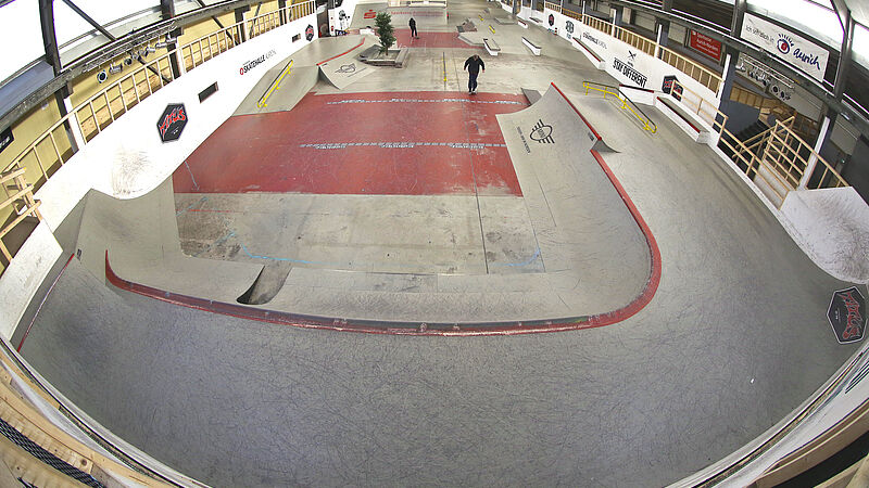 Skateparks unter die Lupe genommen | Playground Skatehalle Aurich