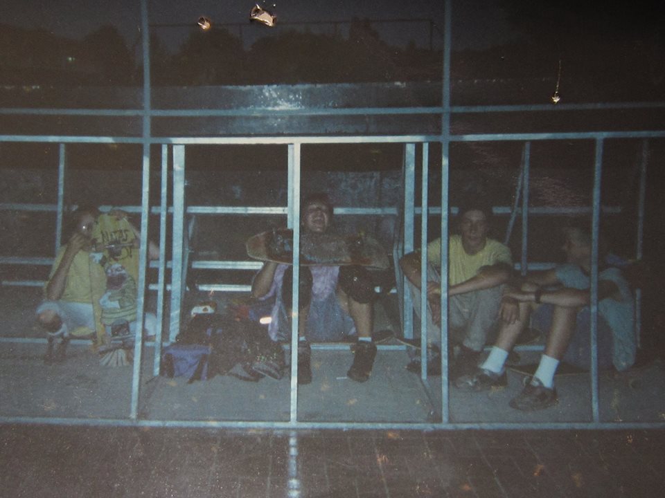 Mit der Gang unter der Mini Ramp, ca. 1990/91 Mit der Gang unter der Mini Ramp, ca. 1990/91