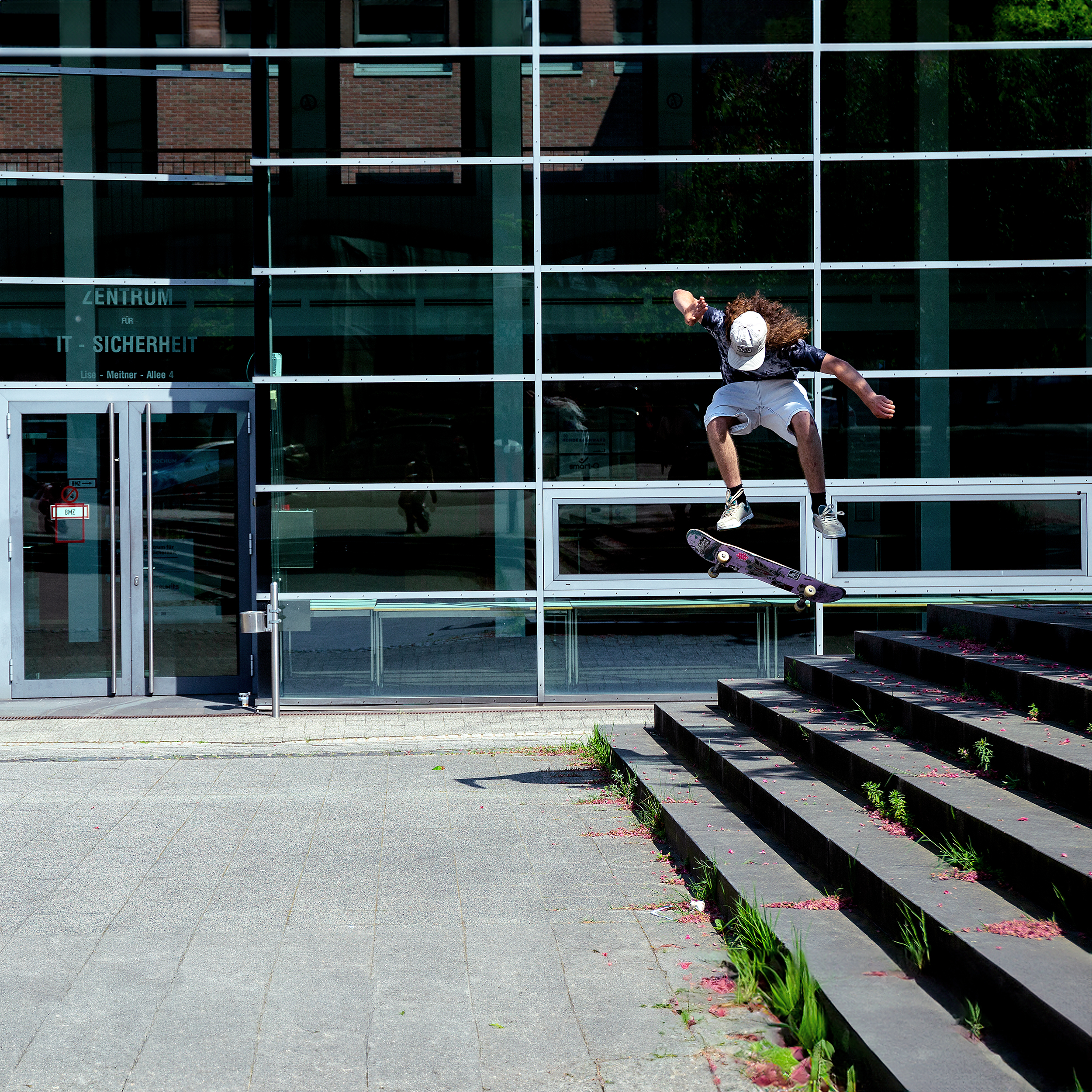 DenielCramer_NollieHeelflip_Bochum_WeartestCrop.jpg