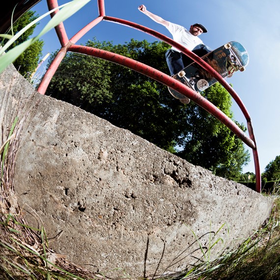 FsBoardslide.jpg