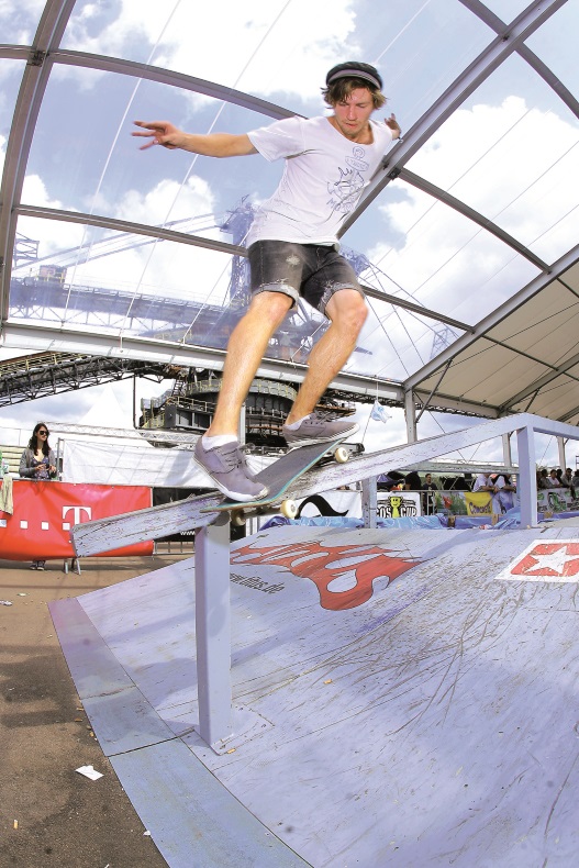 Louis Taubert / Bs Smith / Splash 2010 Louis Taubert / Bs Smith / Splash 2010