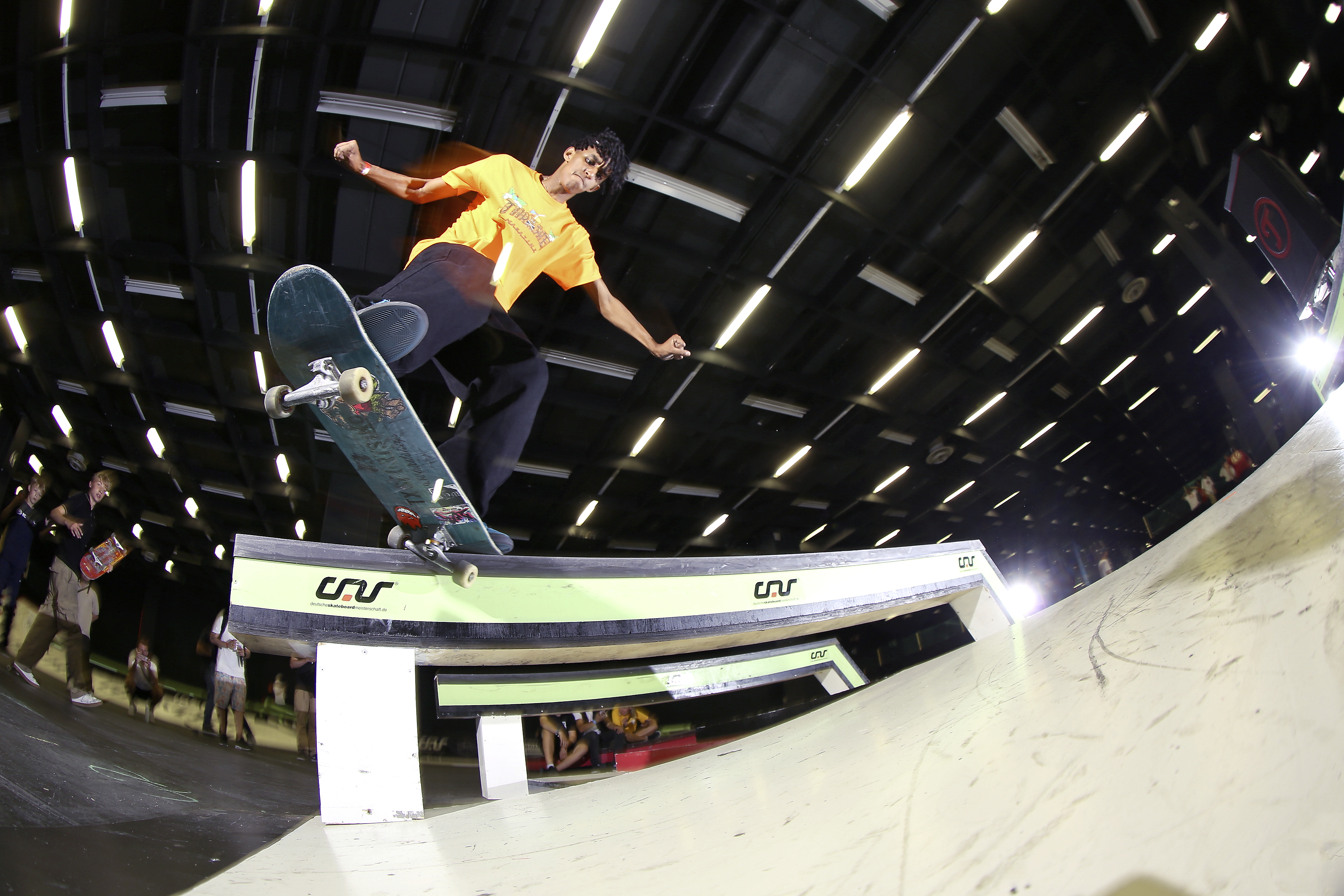 NehemiaTesfai_360Nosegrind_Gentsch.jpg