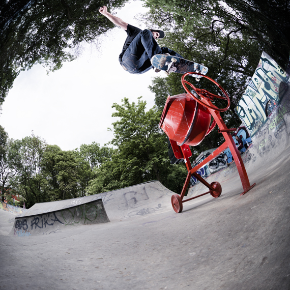 Thomas_Prochaska_Nosegrind_Bonk_01.jpg
