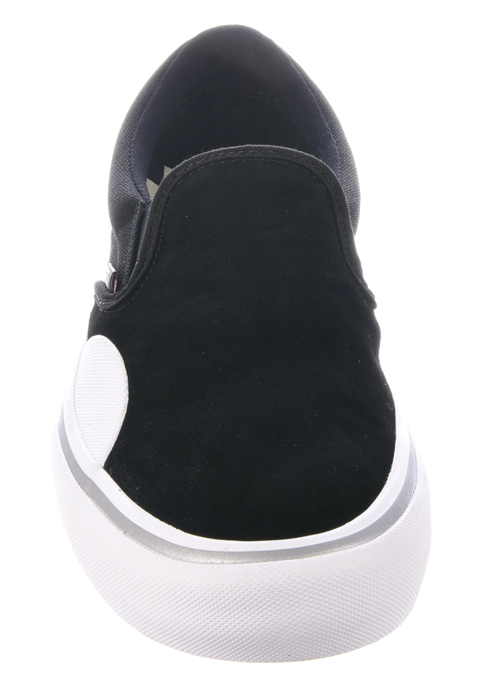 Titus_Muenchen_vans-schuhe-jungs-slip-on-pro-x-independent-independent-black-0604460_Vorne.jpg