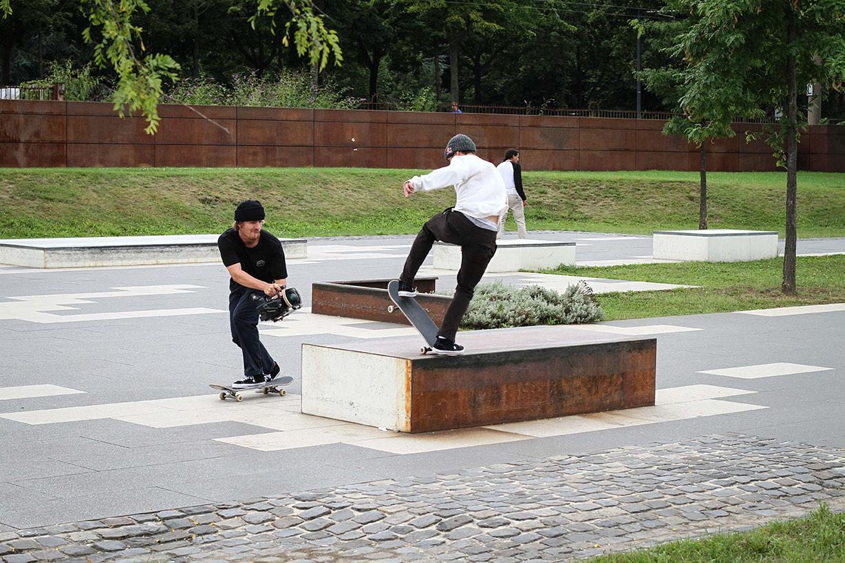 Vladik Scholz - Front Blunt Vladik Scholz - Front Blunt