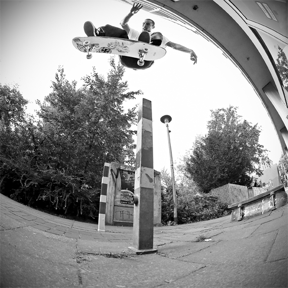 Zack_Heelflip_Muenster_adj_.jpg