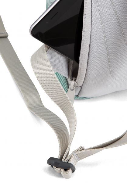 aevor-rucksaecke-rolltop-flicker-mint-coral-seitenansicht-0880945_600x600.jpg