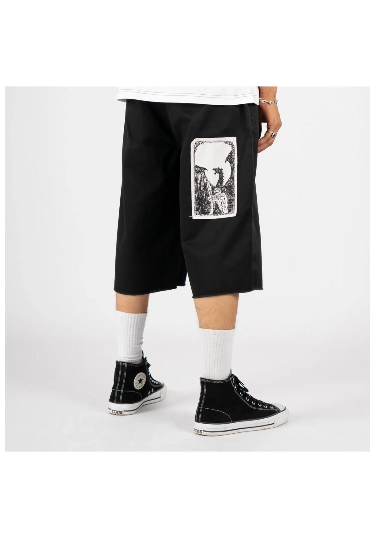 Welcome Shinner Cut-Off Twill With Patches Chino-Short black – Seitenansicht