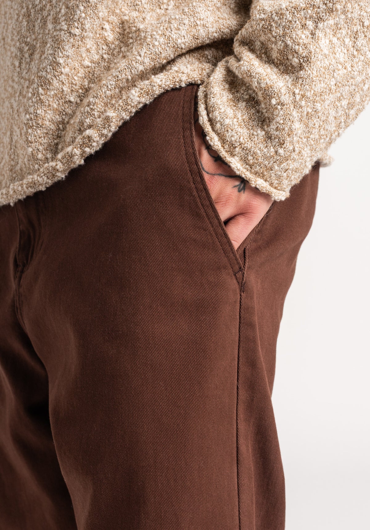 TITUS Regular Chino Chino- / Stoffhose darkbrowndenim-washed – Oberansicht