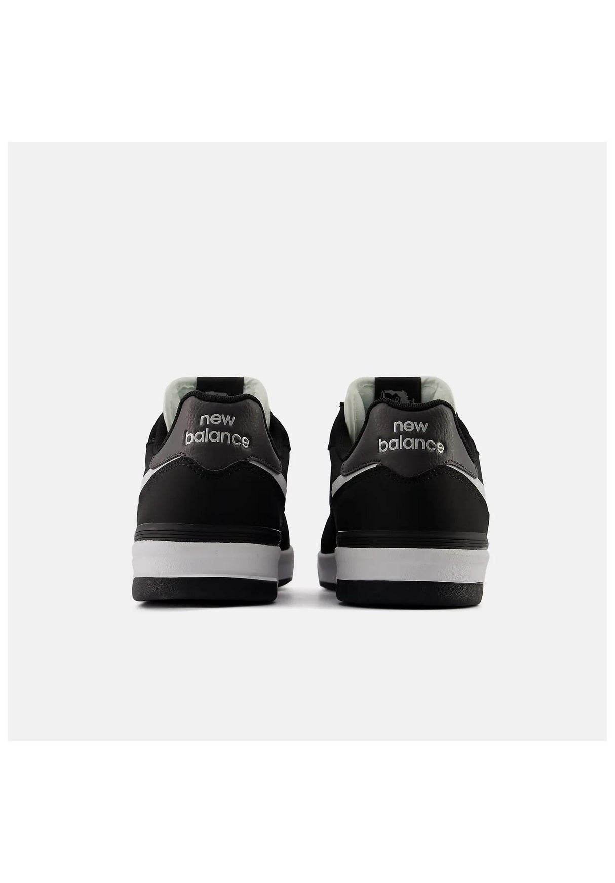 306 Jamie Foy Cup black-white Closeup2