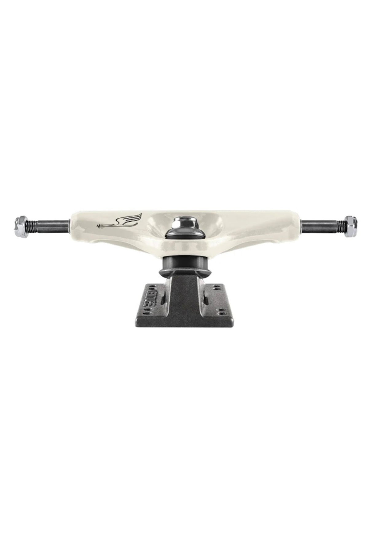 5.2 High Worrest - Bob V8 cream-black Rueckenansicht