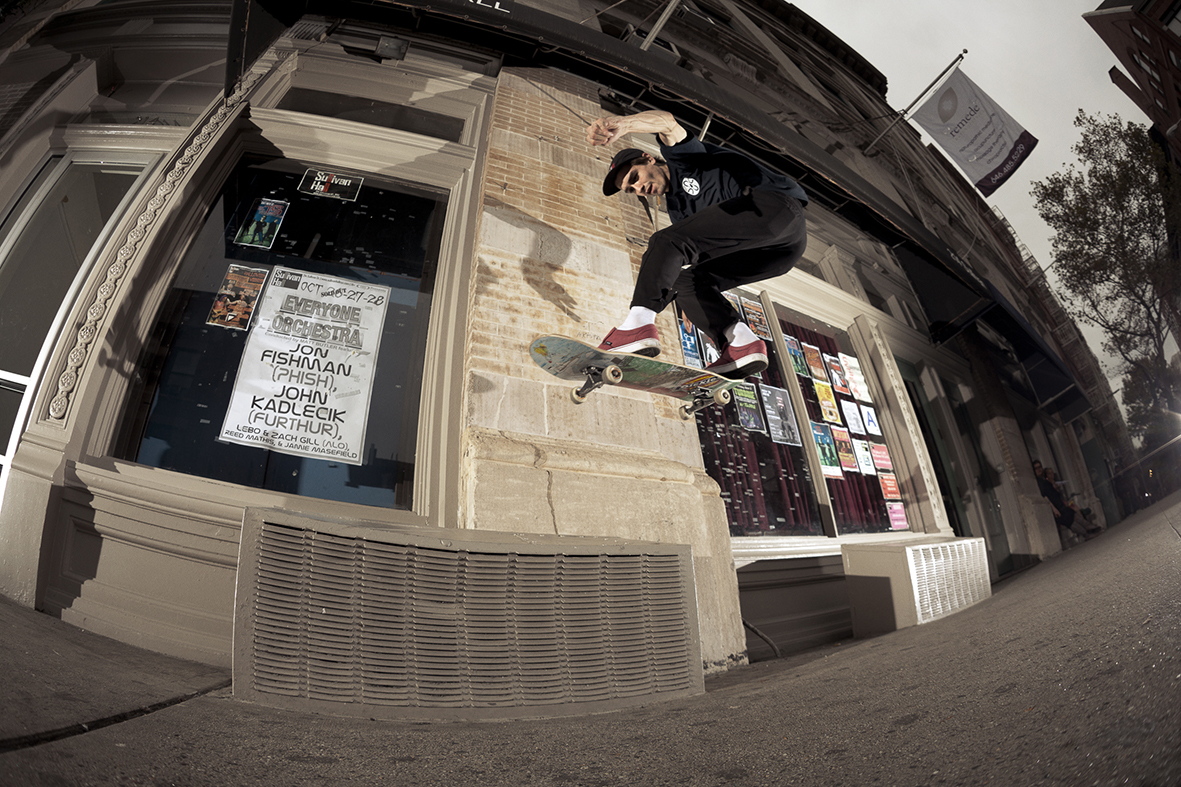 Aaron_Herrington_-_Ollie__Foto_-_Pep_Kim_.jpg