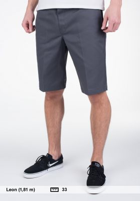 Dickies-Chinoshorts-11-Slim-Straight-Work-charcoal-Vorderansicht_400x400.jpg