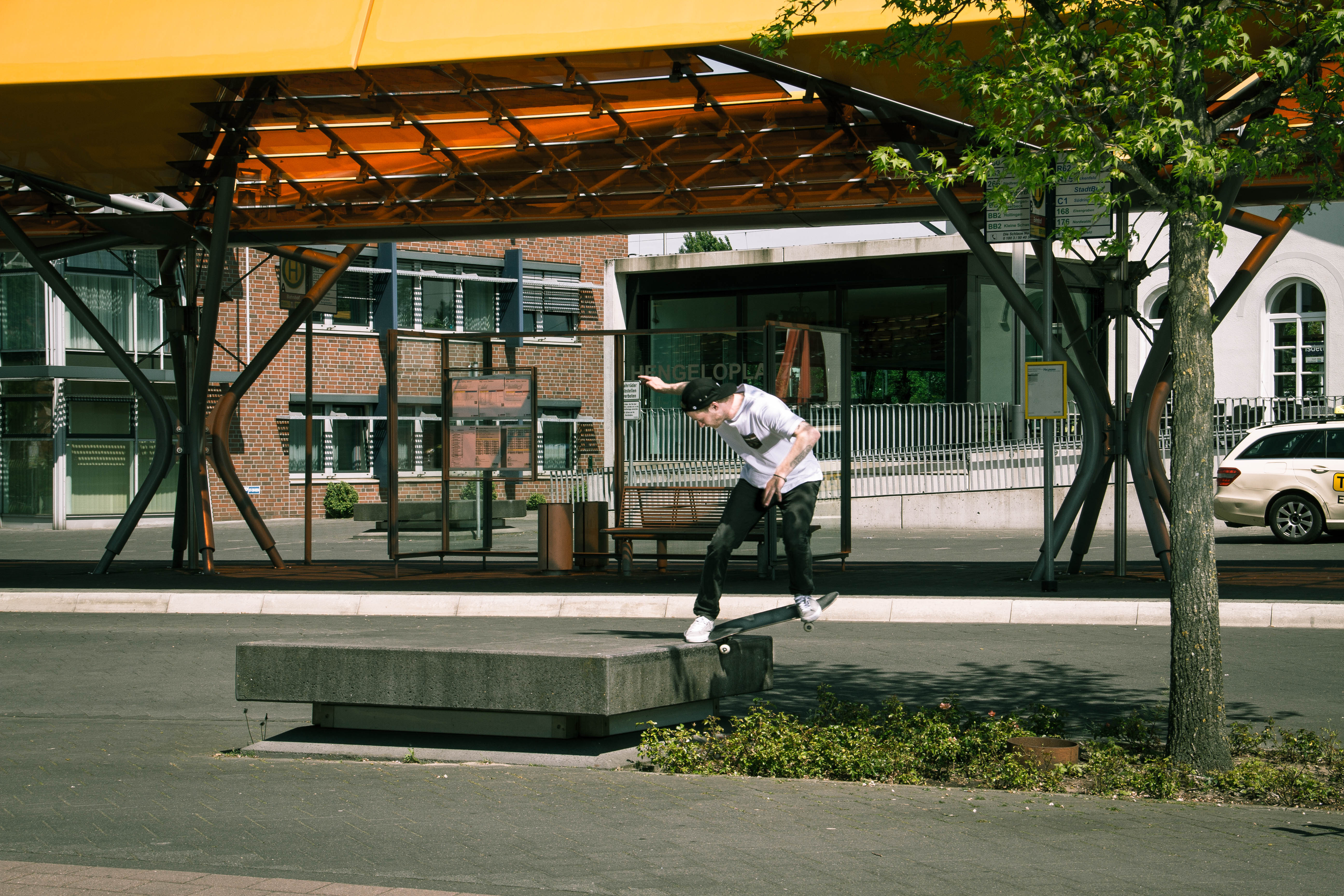 BS 180 Fakie Nosegrind