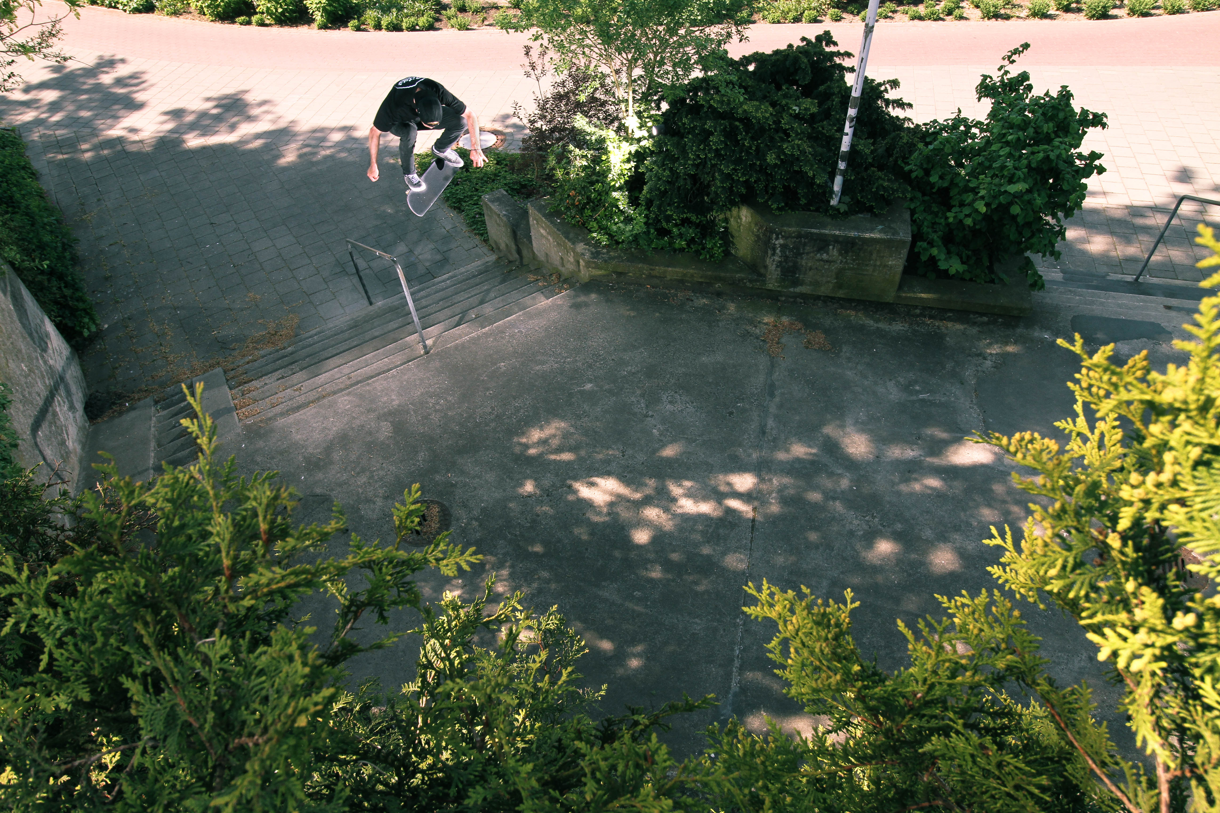 Nollie BS Flip