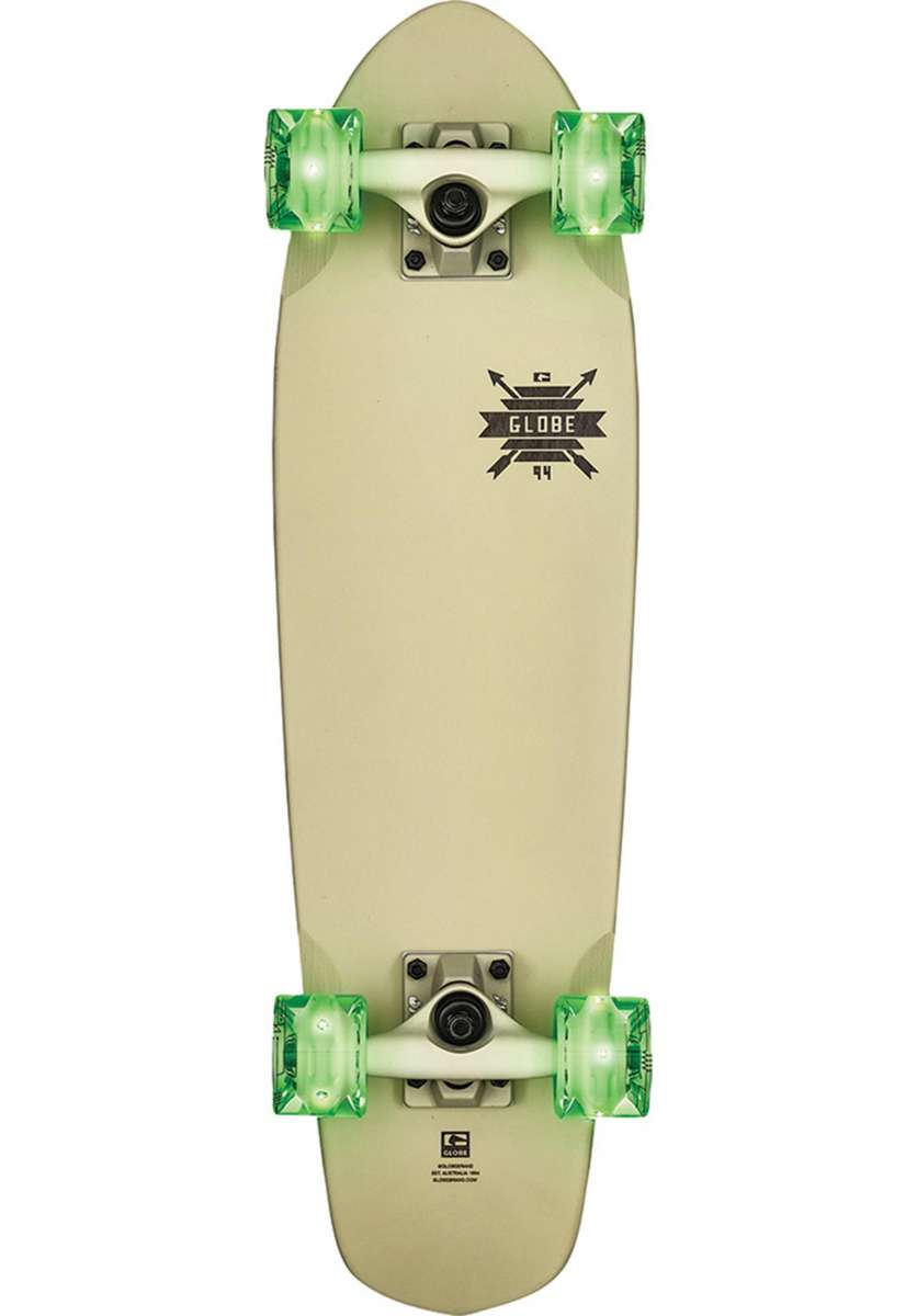 Globe-Cruiser-komplett-Blazer-glow-in-the-dark-Vorderansicht_600x600@2x.jpg