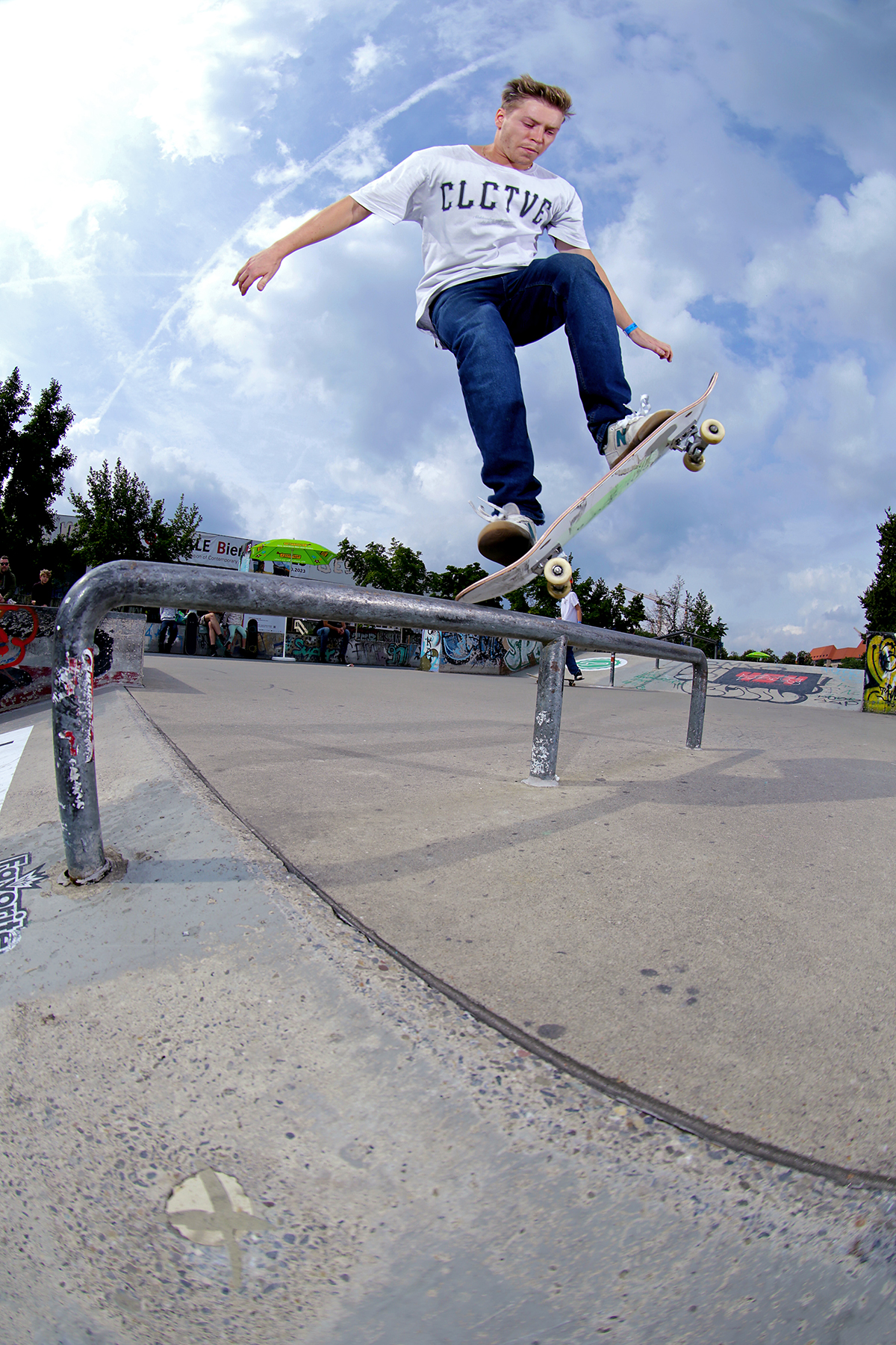 Paul_BigspinFsBluntslide_Gentsch_adj_.jpg