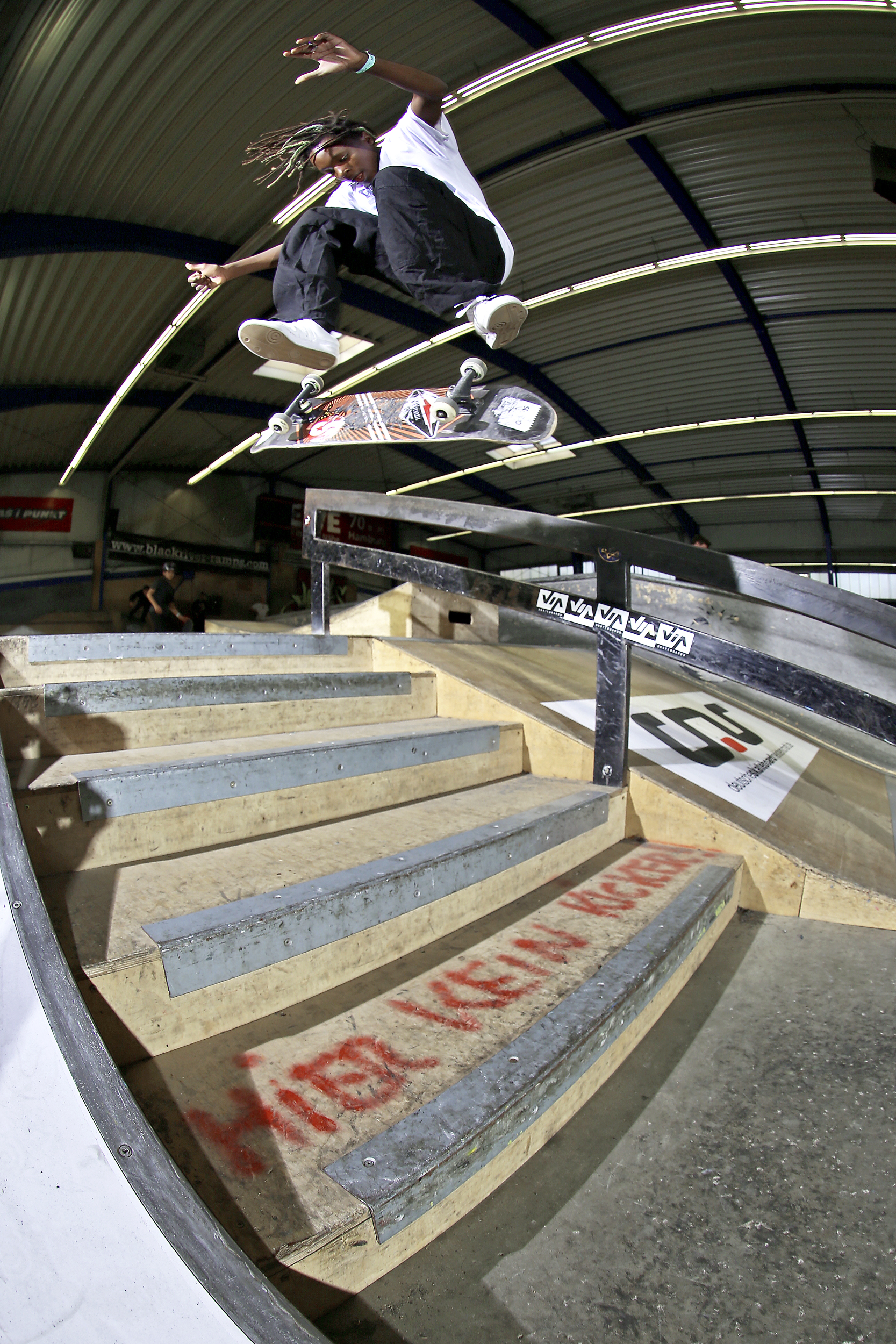ReeceKnobloch_FakieHeelflip_adj_.jpg
