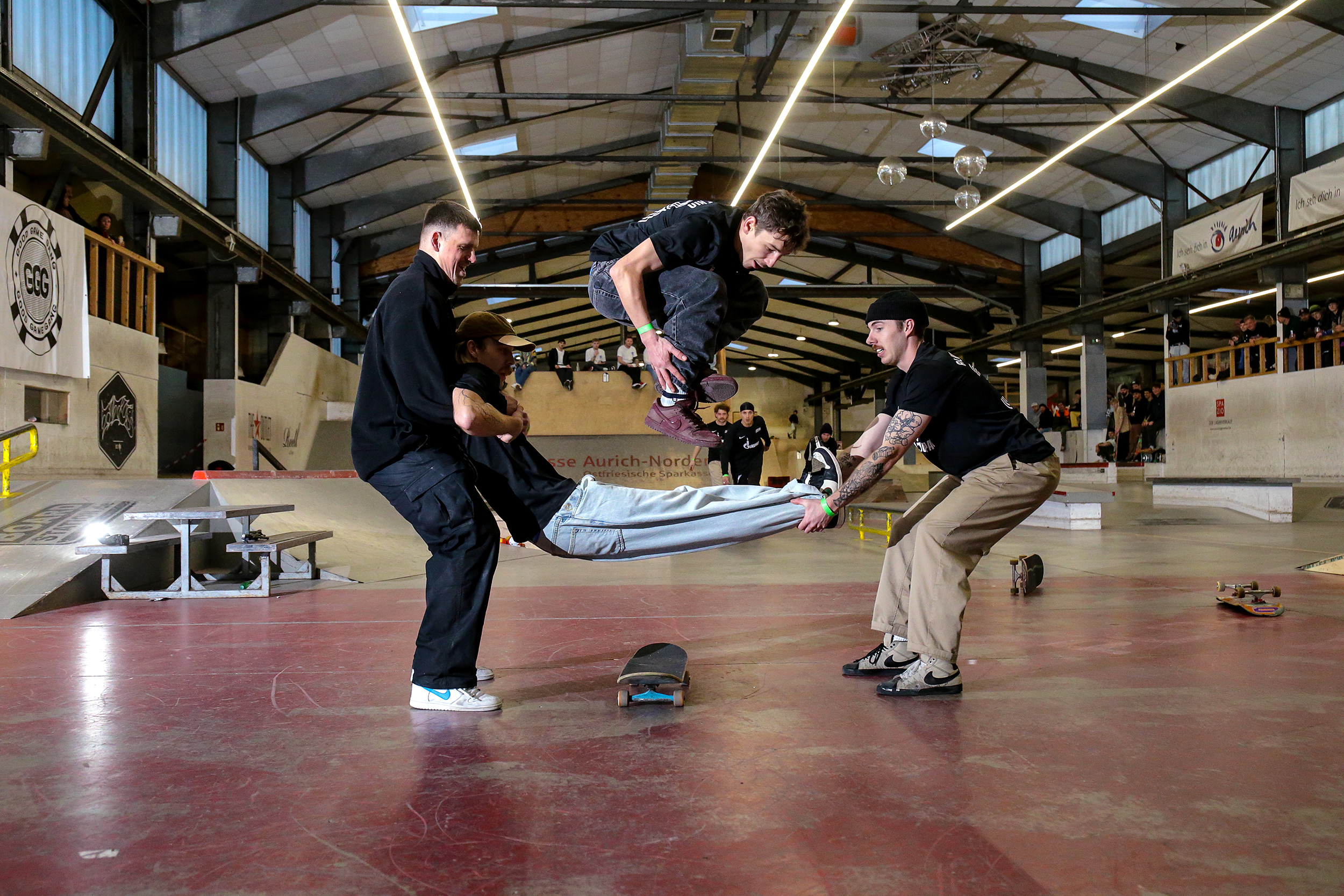 TeamSKRTS_HippieJump_XMasJam2024_Gentsch_adj__BLOG.jpg