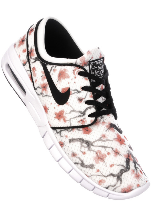 Titus_Muenchen_NikeSB_StefanJanoskiMaxPremium_sail-black-white_totale.jpg