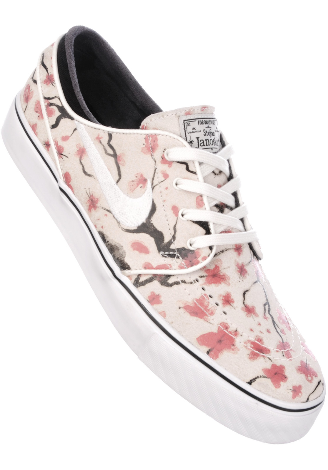 Titus_Muenchen_NikeSB_ZoomStefanJanoskiElite_sailwhite_Totale.jpg