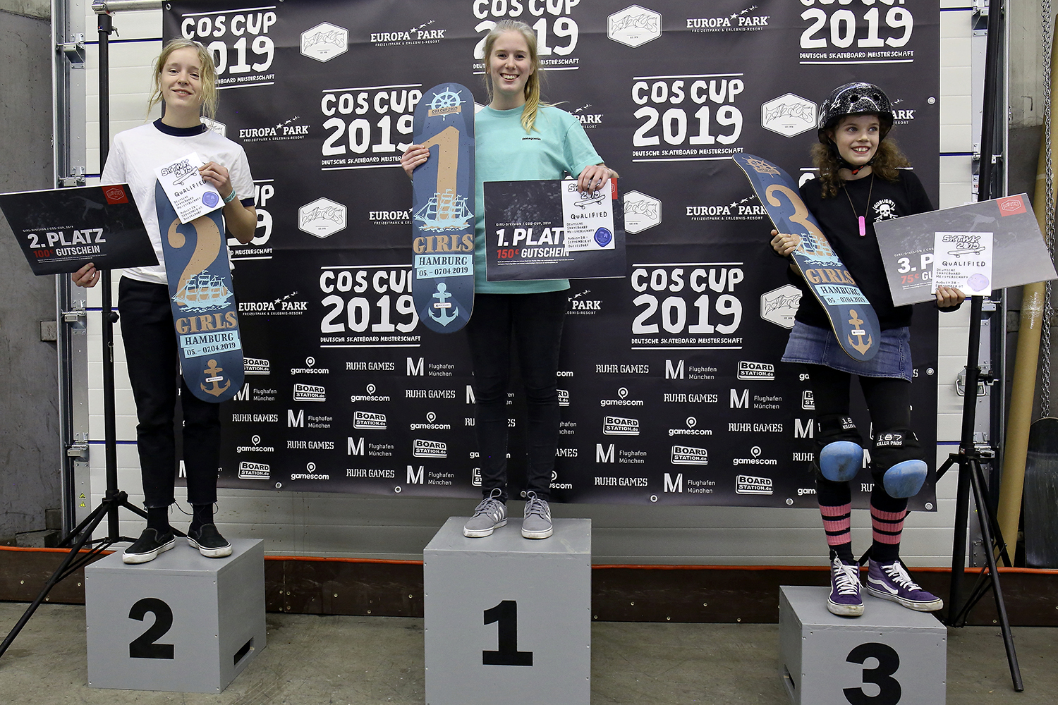 WinnerGirlsCOSHamburg_adj_.jpg