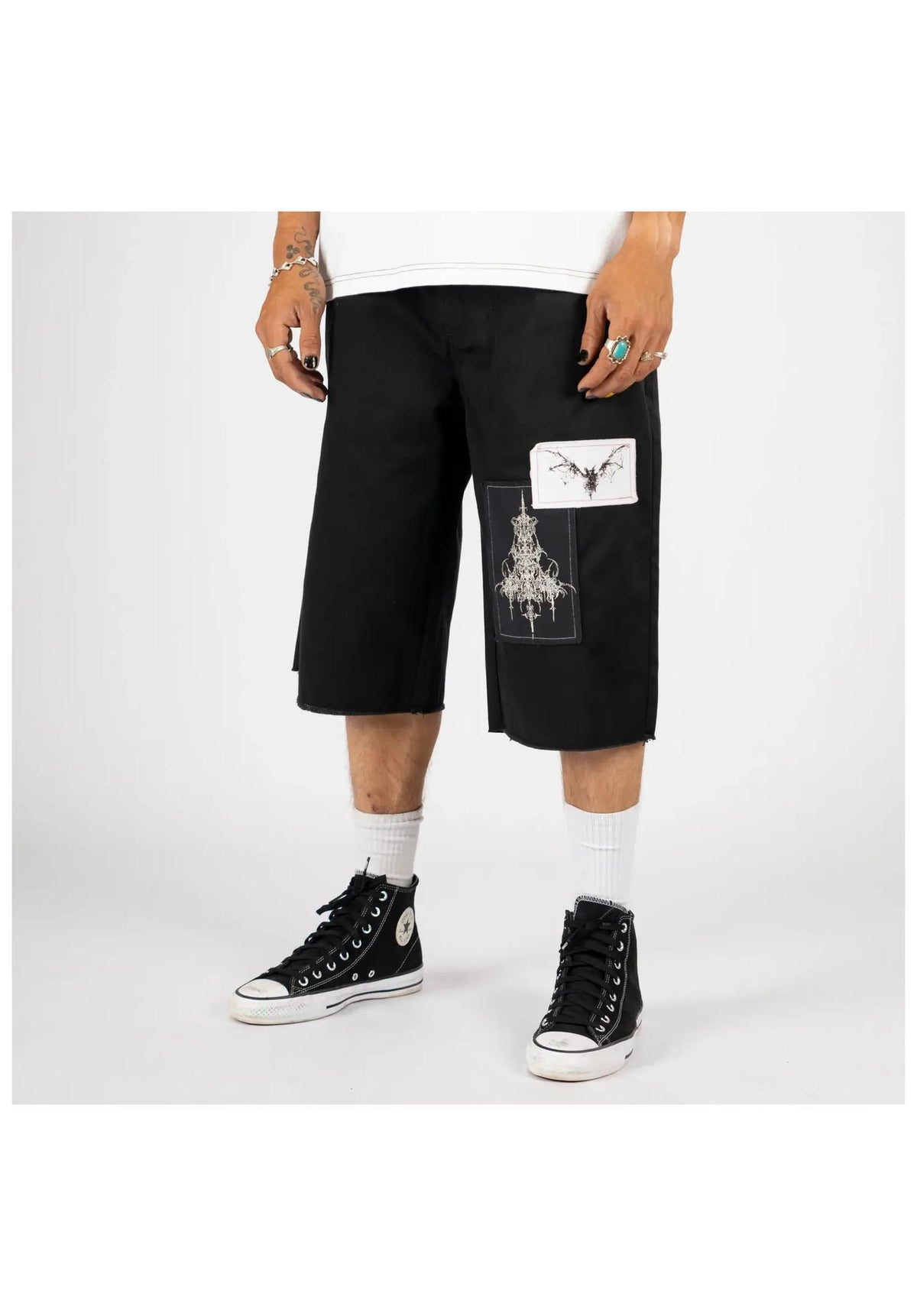 Welcome Shinner Cut-Off Twill With Patches Chino-Short black – Oberansicht