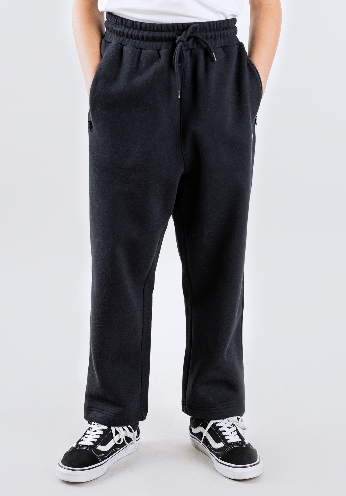 TITUS Script Jogger Kids Jogginghose black – Detailansicht 2
