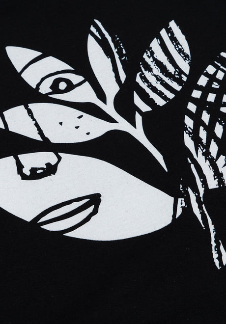 Femme black Closeup2