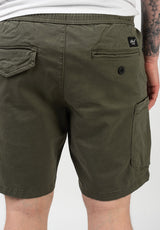 Dominik|1,85|L