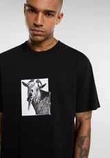 Mike Anderson Graphic black Closeup1