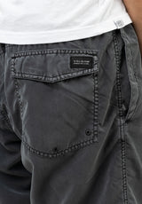 Jannik|1,80|L