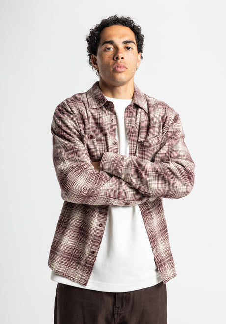 Willy burgundy-checked Closeup1