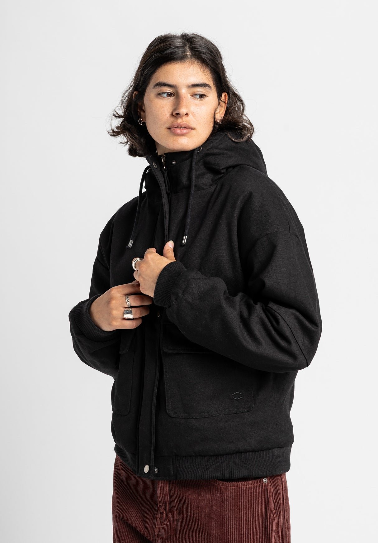 Enie black Closeup2