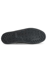 Melbek wastedtalent-blacksnake Closeup1