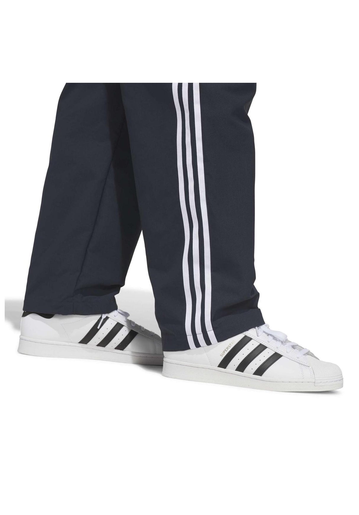 Superfire TK navy-white Closeup2