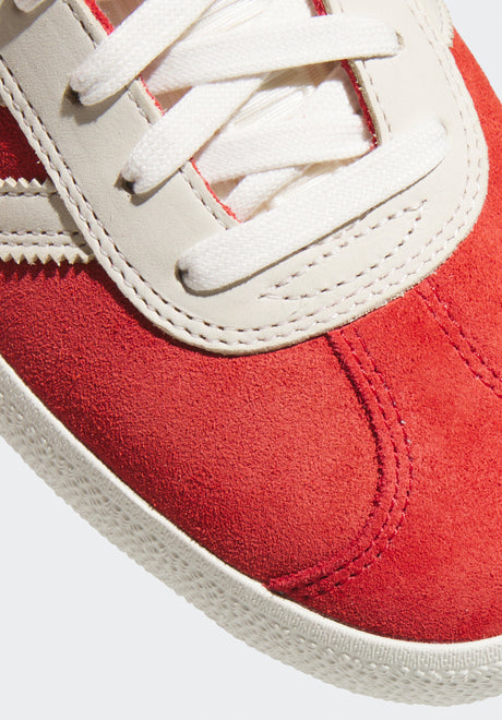 adidas-skateboarding Gazelle ADV Schuhe Jungs betterscarlet-chalkwhite-gold – Unteransicht