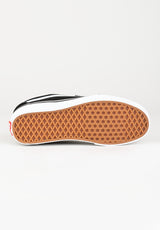 Chukka Low Sidestripe black-white Close-Up1