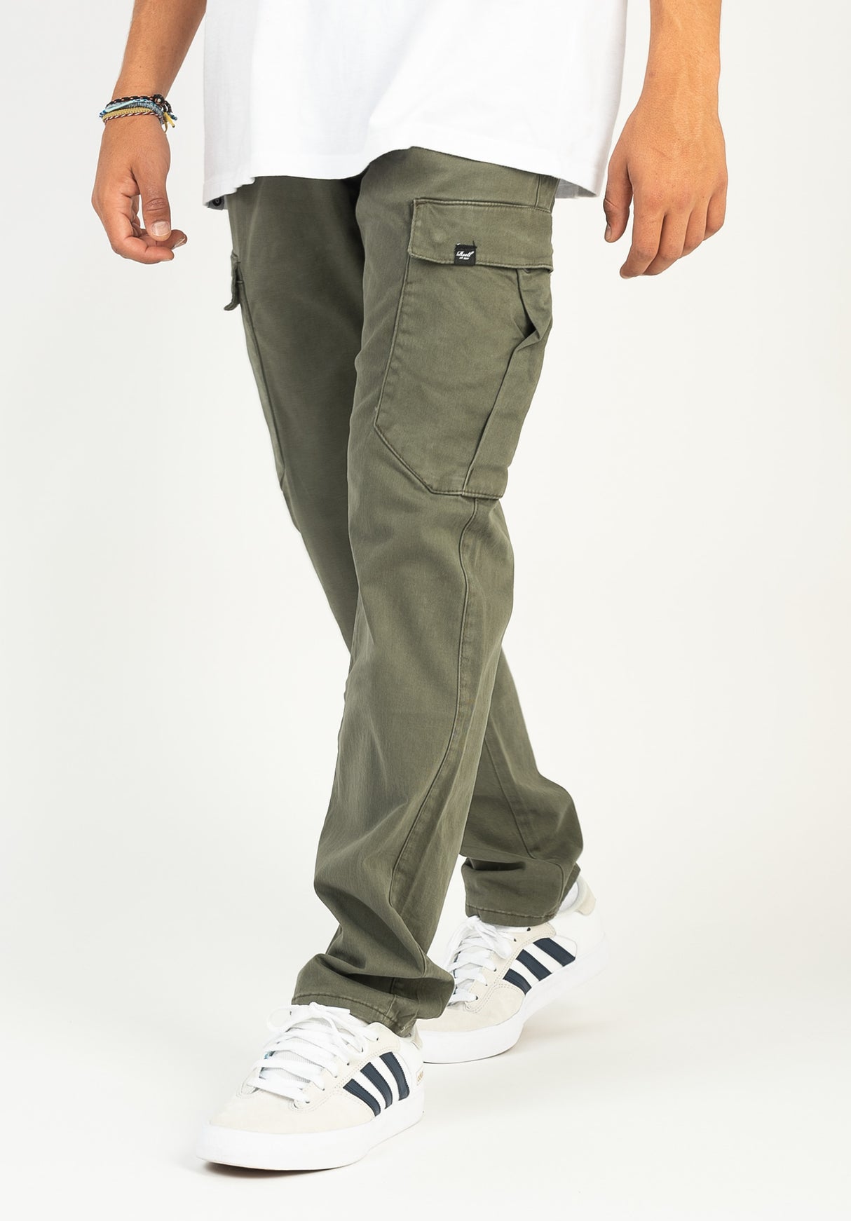 Jannik|1,80|L