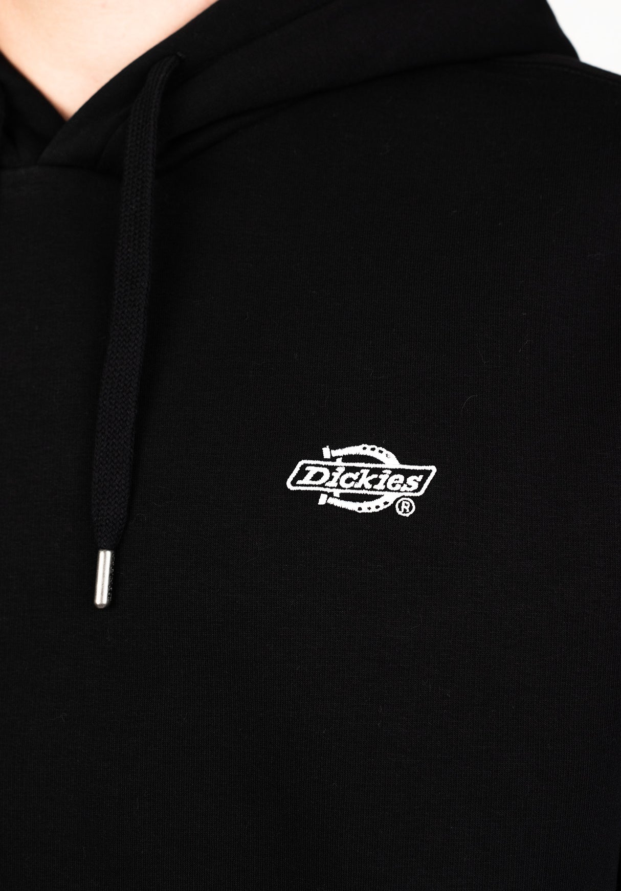 Janik|1,80|L